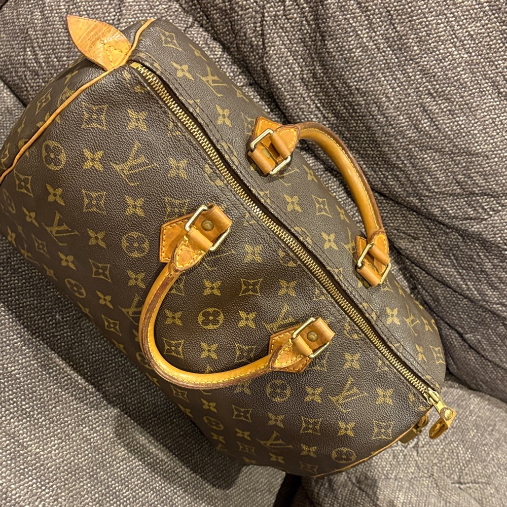 Louis Vuitton  Speedy 35 Monogram Bag - Picture 6 of 13